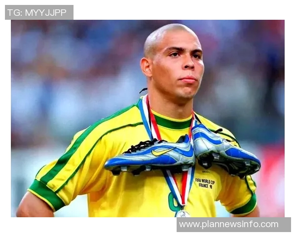 国际足球明星7号的传奇之路与辉煌成就揭秘